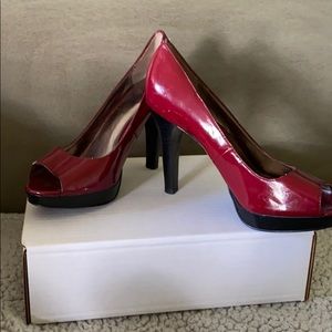 Not Part of 3/$15 
Alfa Platform Heel